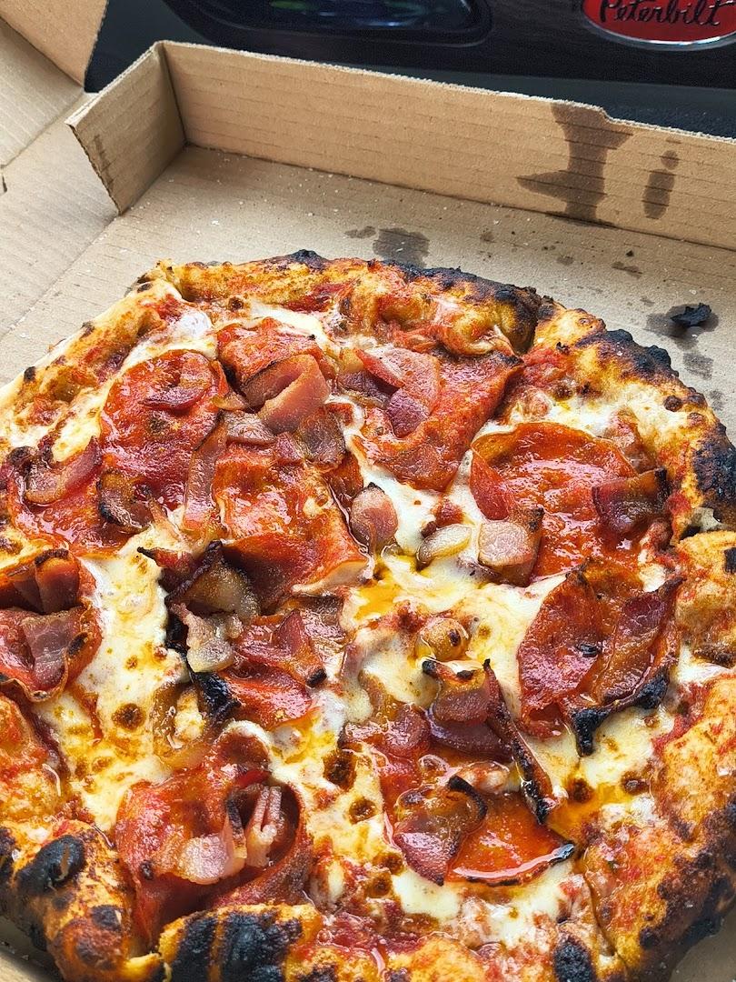 Fahrenheit 851 Pizza Shop